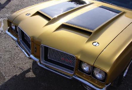 1972  OLDSMOBILE W30 RESTORATION